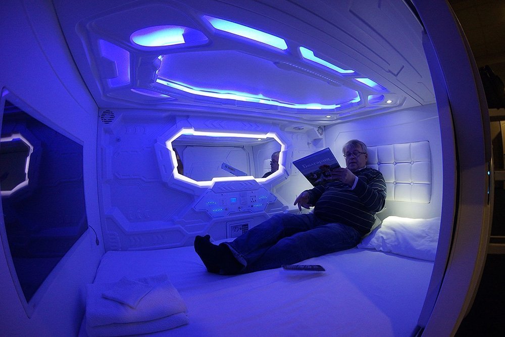 двуспальная капсула для сна. капсулы для сна sleepbox. капсульный отель star wars. капсулы во внуково. капсулы для сна во внуково.