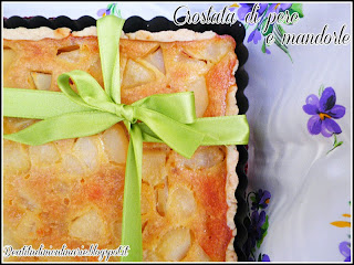 crostata di pere e mandorle