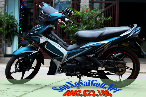 Sơn xe Exciter 2010 màu trắng đen xanh ngọc nhám Sport - SƠN XE GIÁ RẺ