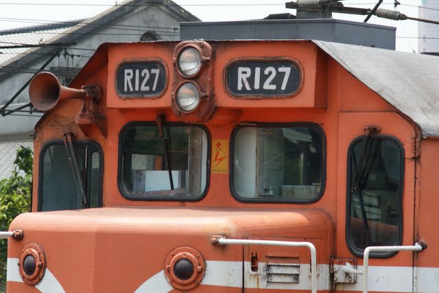 Blair's 鐵道攝影: R100型柴電機車 / TRA R100 Type Diesel-electric Locomotive