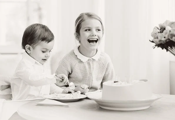 Crown Princess Victoria, Prince Oscar, Prince Daniel and Princess Estelle, style of Princess Estelle and Victoria