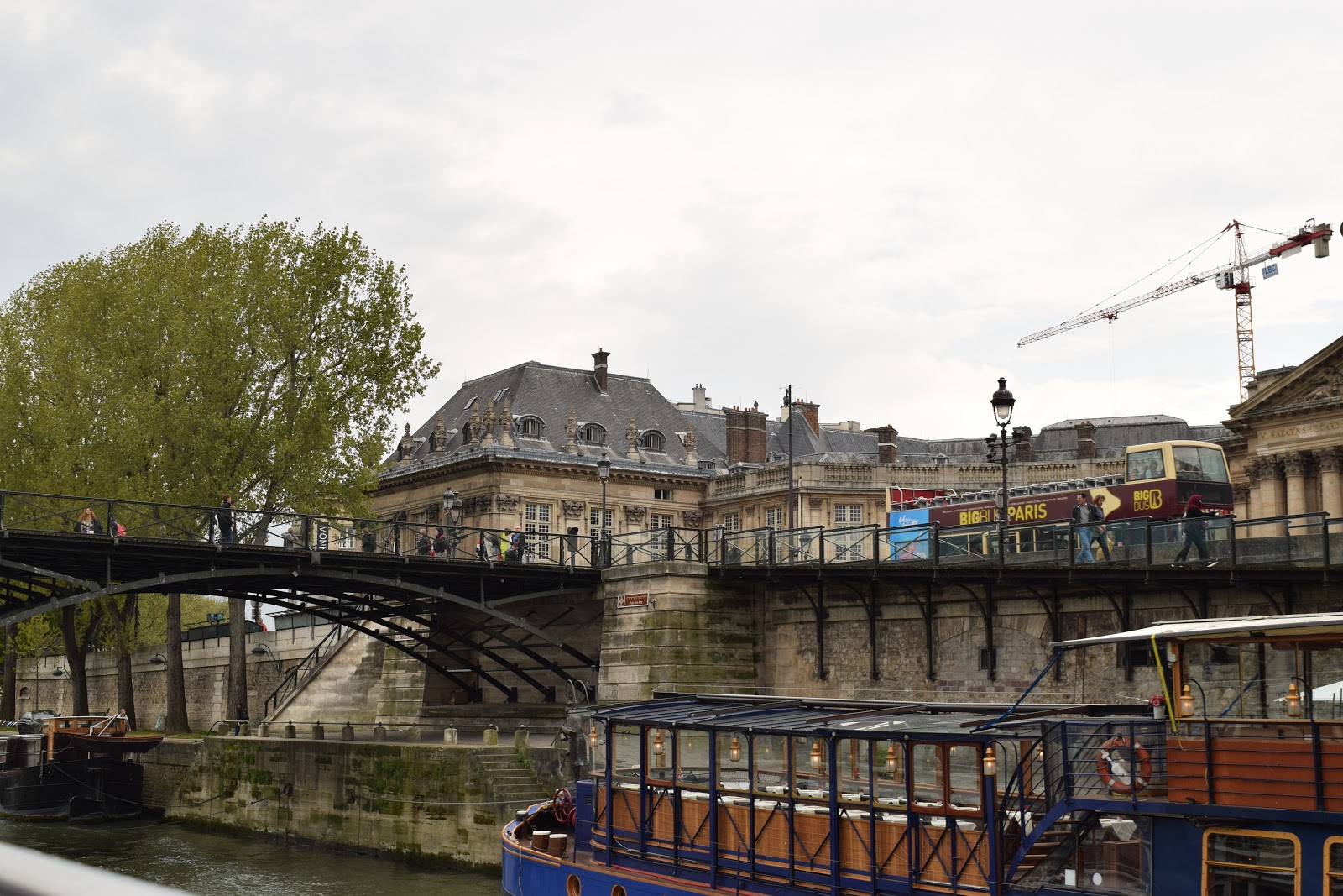 Paris Seine bridge