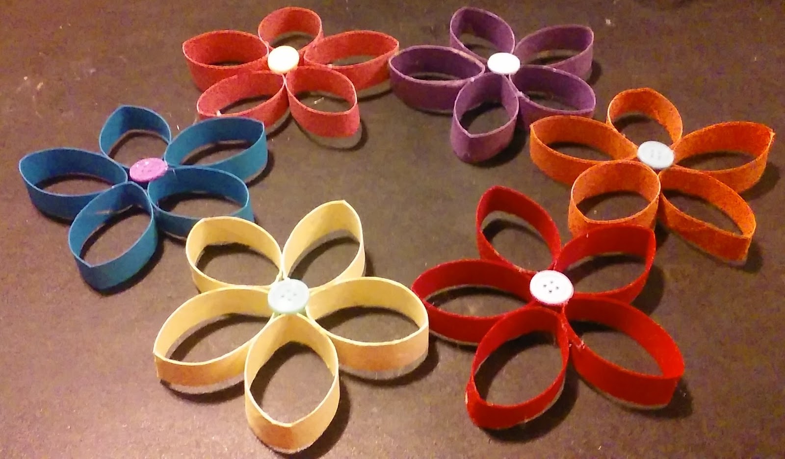 Learning As We Go DIY Toilet Paper Roll Wreath Craft