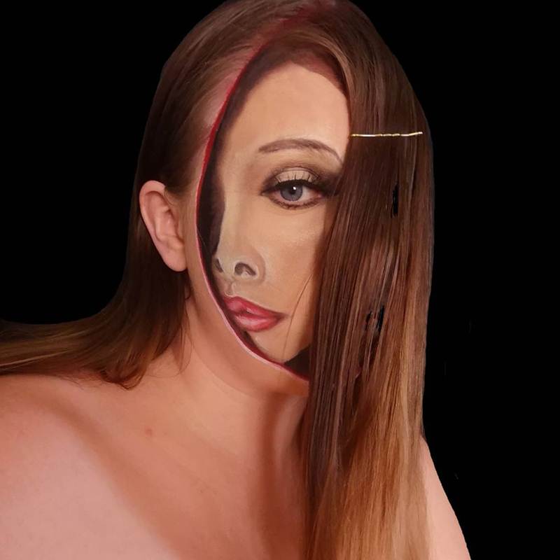 Hannah Grace Transforms her face into incredible optical illusions