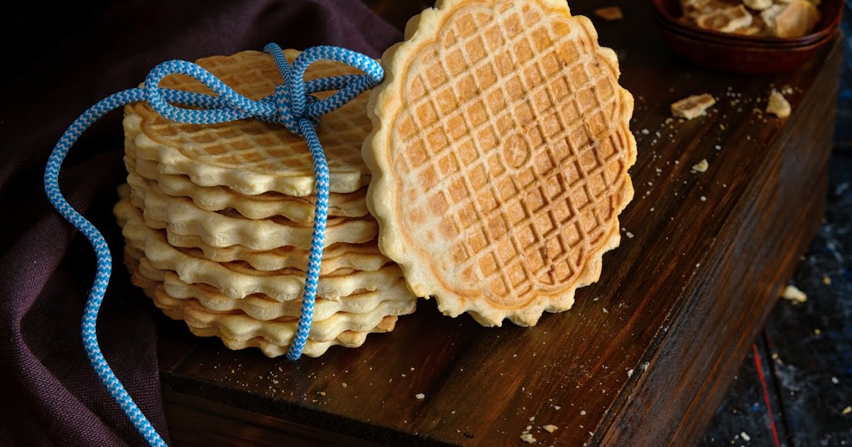 Feta waffle crackers Hungry Shots