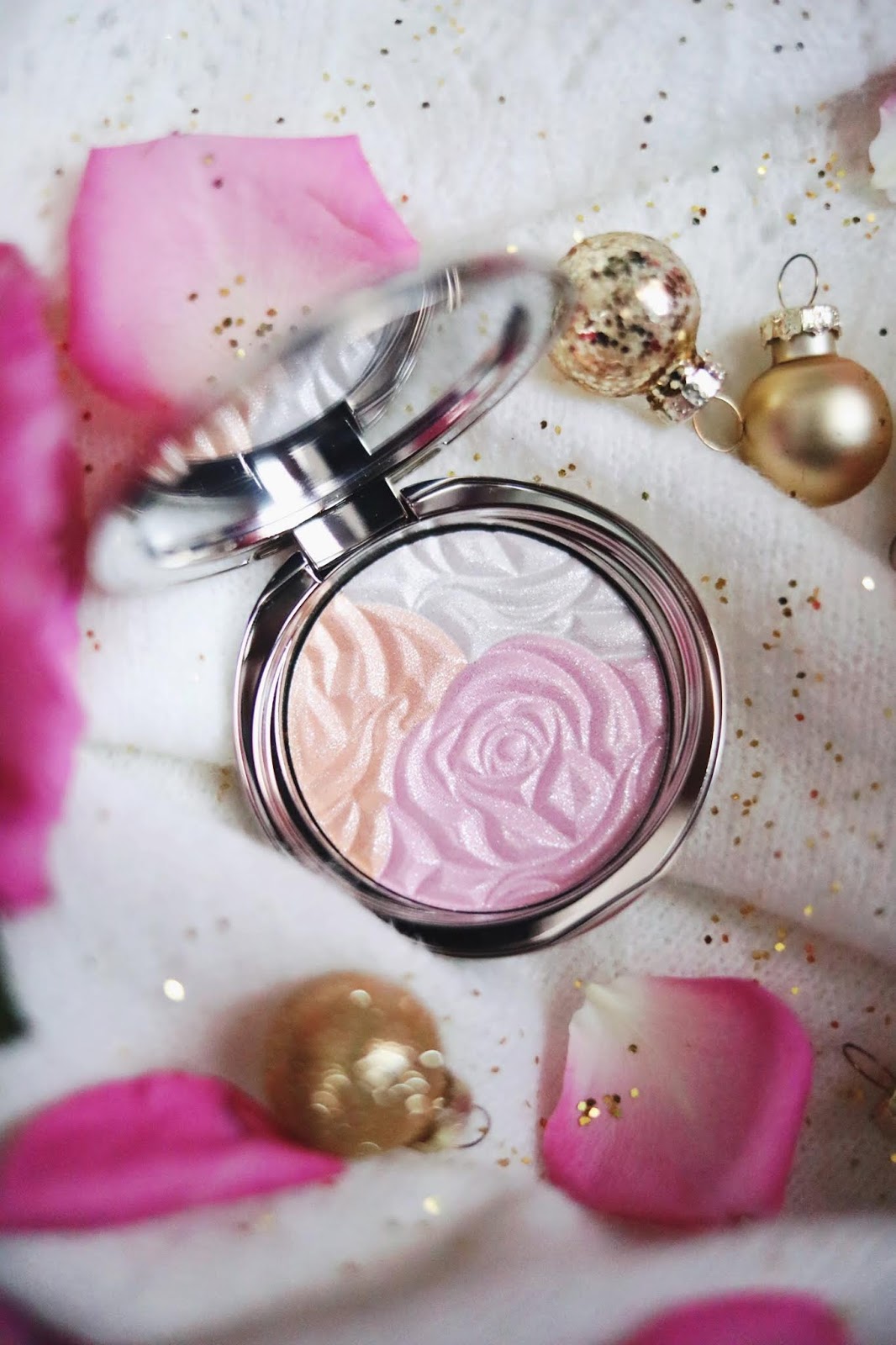 BY TERRY , NOËL , STARLIGHT ROSE , STARLIGHT ROSE CC POWDER , STARLIGHT ROSE GLOW BOOSTER CC SERUM , BY TERRY PARIS, , rosemademoiselle, rose mademoiselle , blog beauté , paris