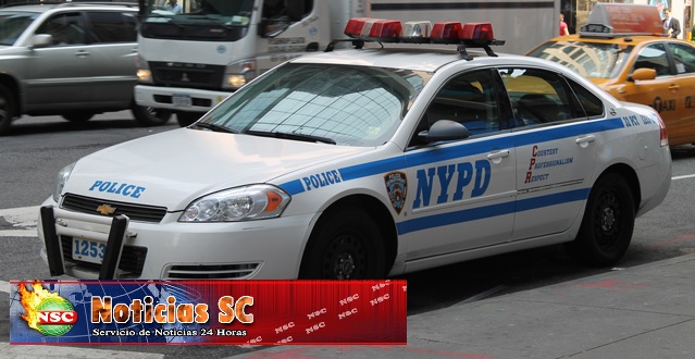 Noticias Sc Roban Patrulla Policia Ny Tiroteo En Alto Manhattan Y Golpean Ex Actor De Hollywood Rick Moranis