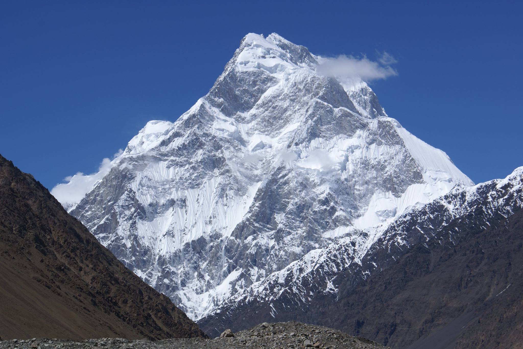 Yukshin Gardan Sar 7460 m Hispar Muztagh Shimshal, Gojal Hunza, Gilgit Baltistan Pakistan. Yukshin Gardan Glacier in Shimshal valley