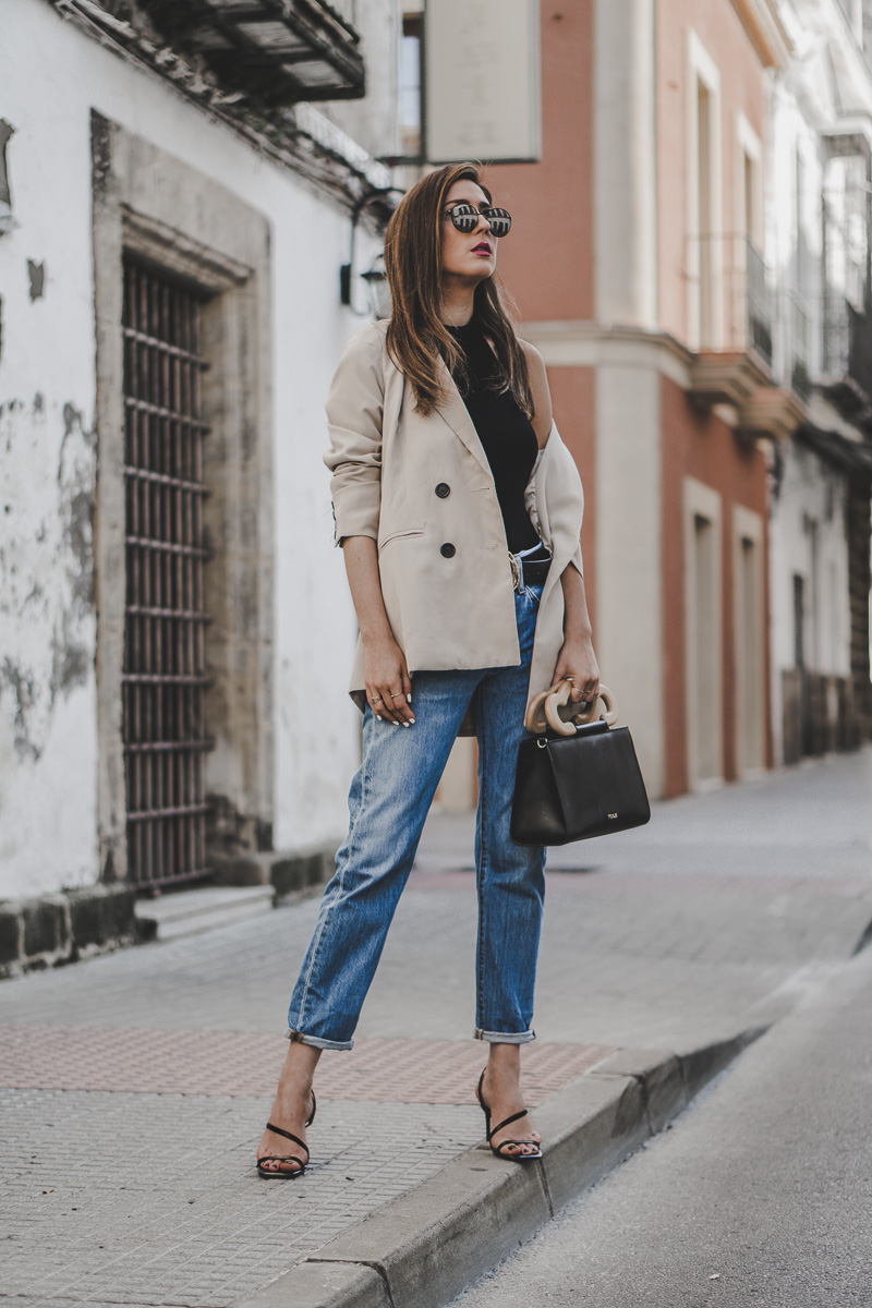 LEVIS 501 + BEIGE BLAZER