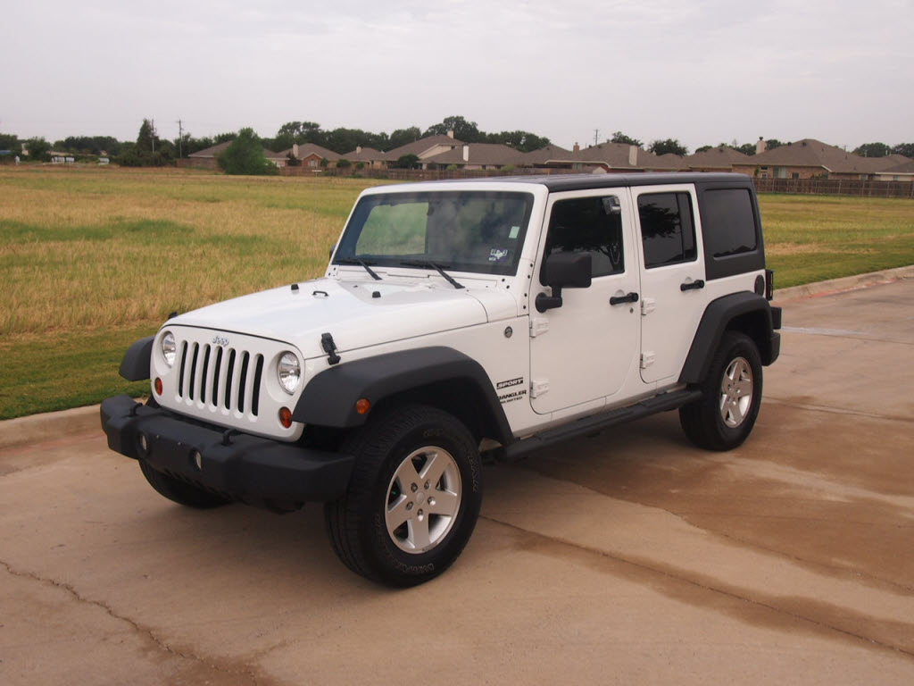 Difference between 2011 jeep wrangler models #3