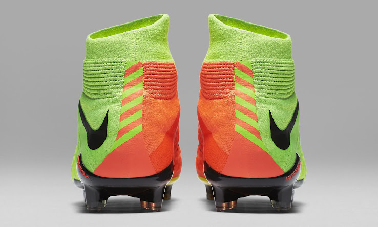 Nike Hypervenom Phatal Iii Dynamic Fit Fg Football Boots in