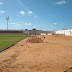 PREFEITURA DE SANTA CRUZ REALIZA SERVIÇOS DE RECUPERAÇÃO NO IBEREZÃO PARA JOGOS ESCOLARES E ESTÁDIO FICA INTERDITADO PARA REALIZAÇÃO DA OBRA