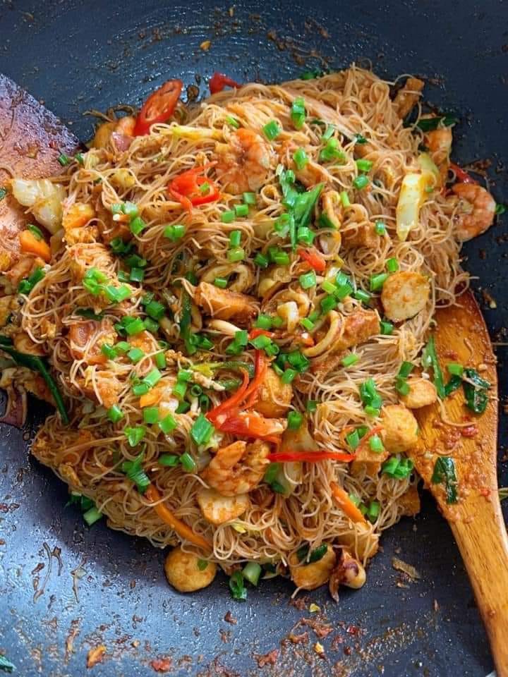 Wanita Ini Dapat 9000 Like Kongsi Resepi Bihun Goreng Sempurna