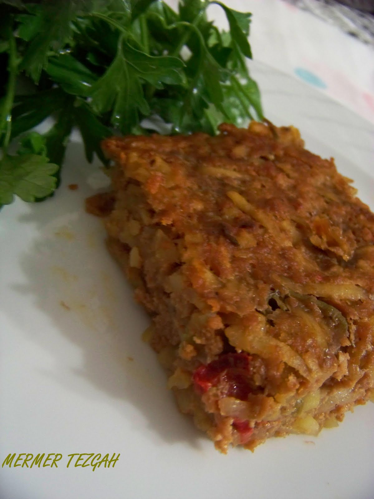 Mermer tezgah yemek tarifleri FIRINDA RENDELİ PATATES YEMEĞİ