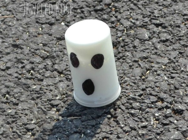 How to make flying ghosts rockets for kids Halloween science activities. #ghostrockets #ghostrocketsforkids #ghostrocketexperiment #flyingghostsdiy #flyingghostexperiment #halloweenexperimentforkids #rockets #rocketsforkids #growingajeweledrose #activitiesforkids How to make flying ghosts rockets for kids Halloween science activities. #ghostrockets #ghostrocketsforkids #ghostrocketexperiment #flyingghostsdiy #flyingghostexperiment #halloweenexperimentforkids #rockets #rocketsforkids #growingajeweledrose #activitiesforkids