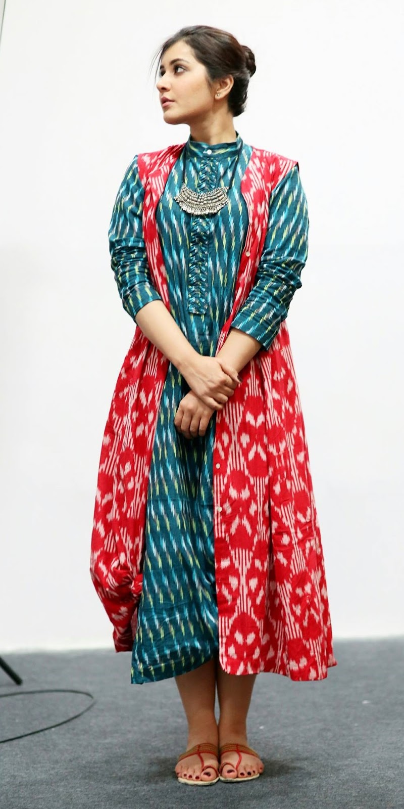Hot Photoshoot Of Rashi Khanna In Red Dress