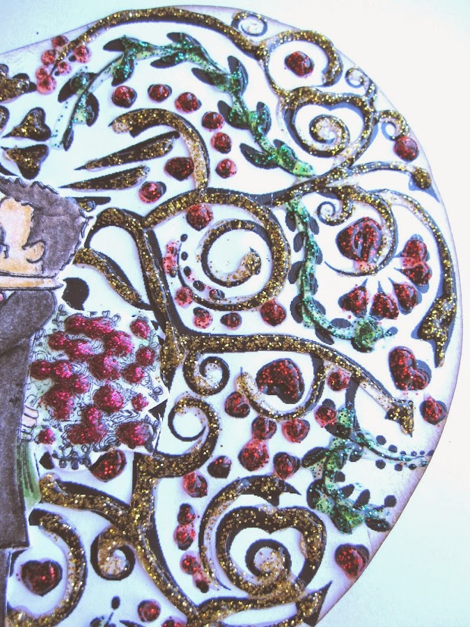 otro detalle de tarjeta de scrapbooking para San Valentín con corazón de filigrana decorado con glitter glue rojo, verde y amarillo