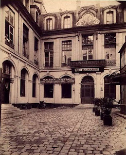 File:Lycée des Célestins - grille soupirail.jpg - Wikimedia Commons