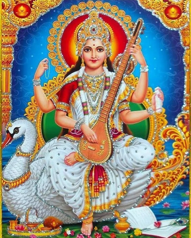 Сарасвати деви. Сарасвати индийская богиня. Сарасвати богиня Мурти. Индийские боги Вишну и Лакшми. Богиня Сарасвати картинки.