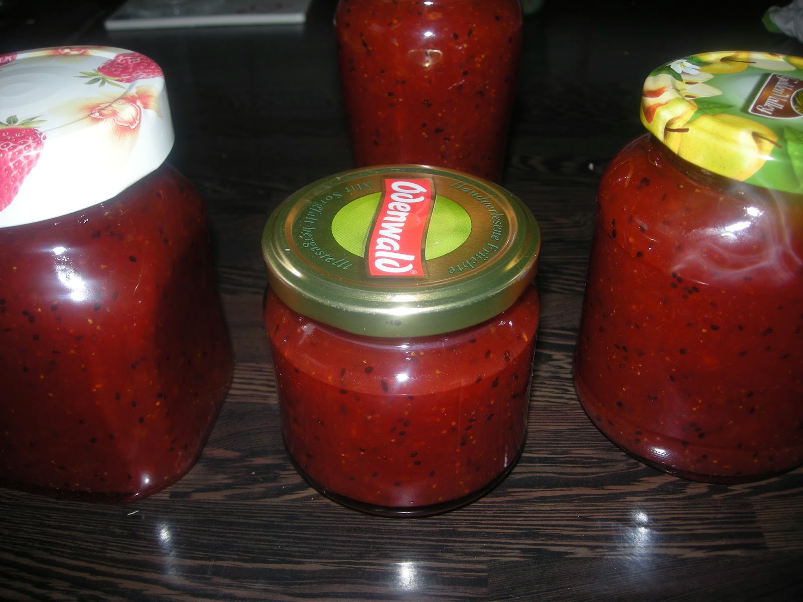 Heiner kocht! : Erdbeer-Kiwi-Marmelade . . . auch hier erweitere ich ...