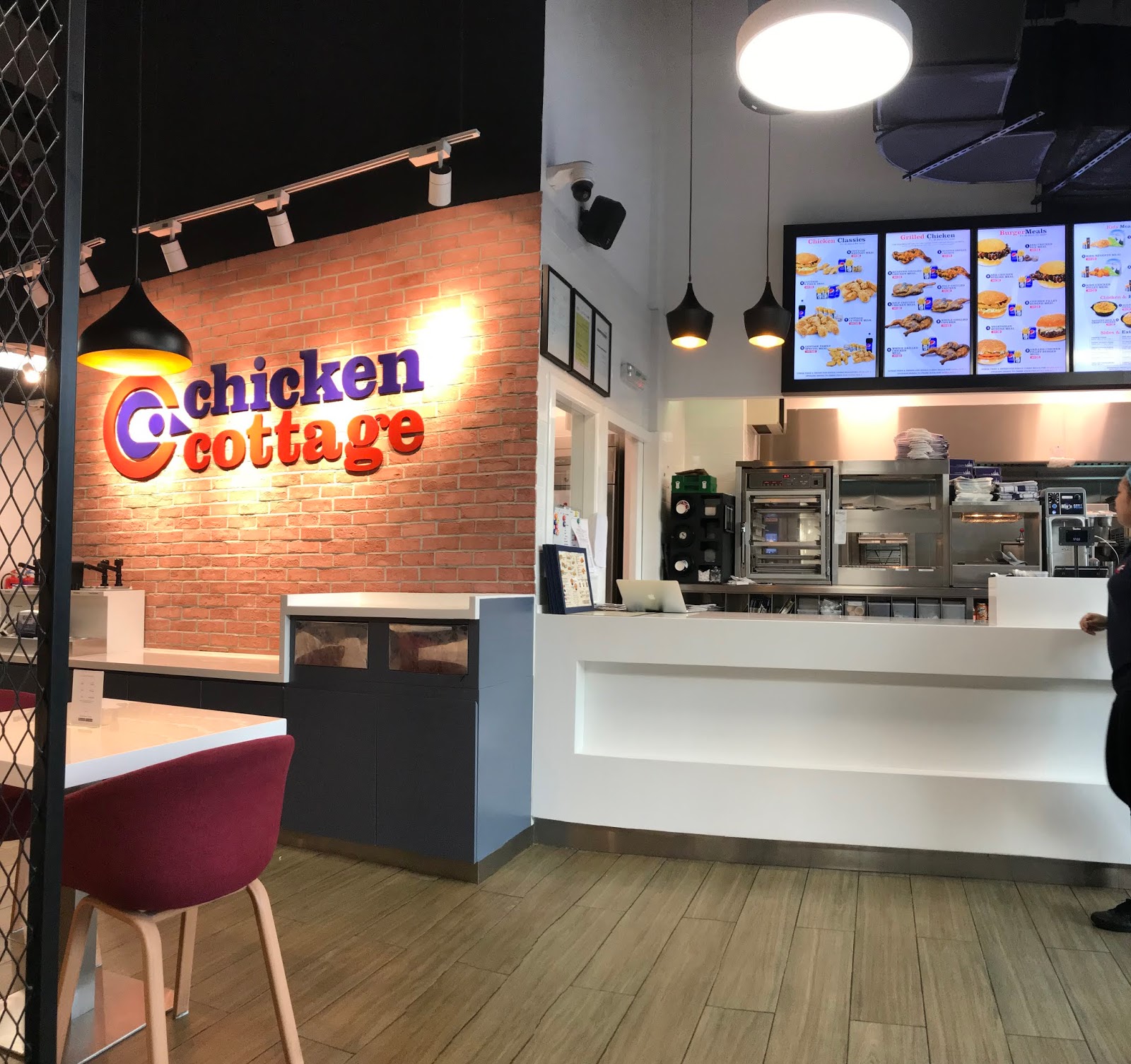 Chicken Cottage Dubai Desert Twins