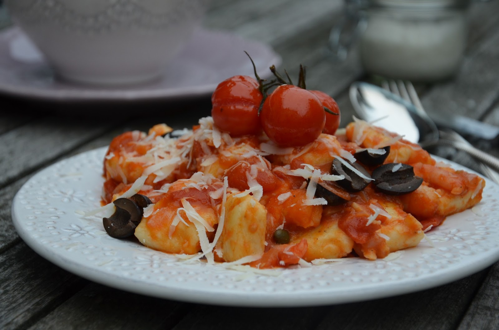 Ricotta Gnocchi mit frischer Tomatensoße