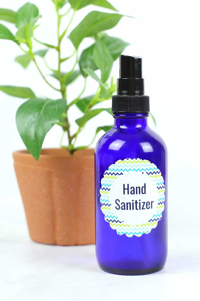 DIY Hand Sanitizer Spray Recipe Everything Pretty