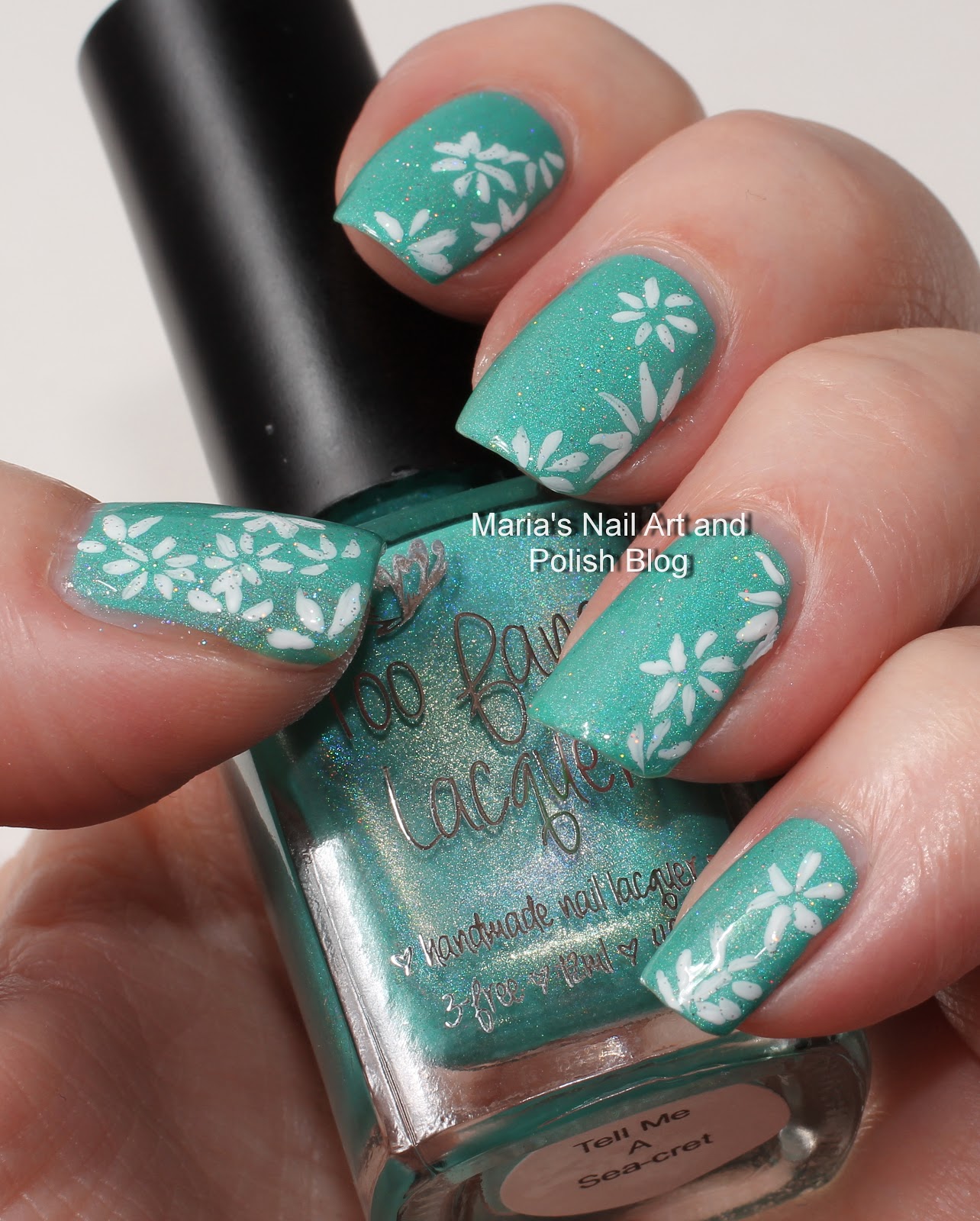 Marias Nail Art and Polish Blog: Daisy nail art