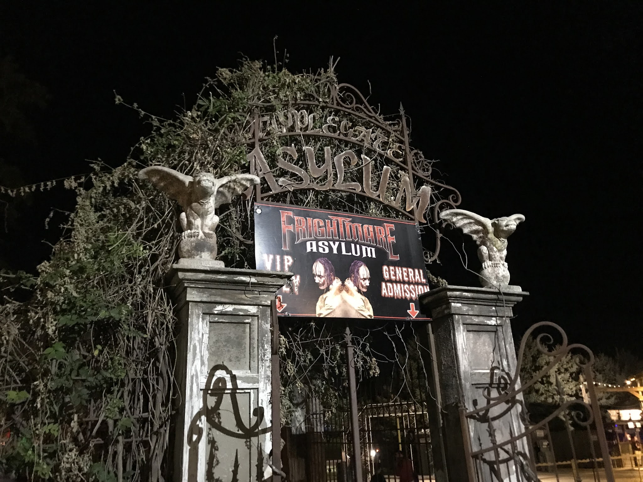 Halloween Haunts 365 FIELD OF SCREAMS 2020 REVIEW!