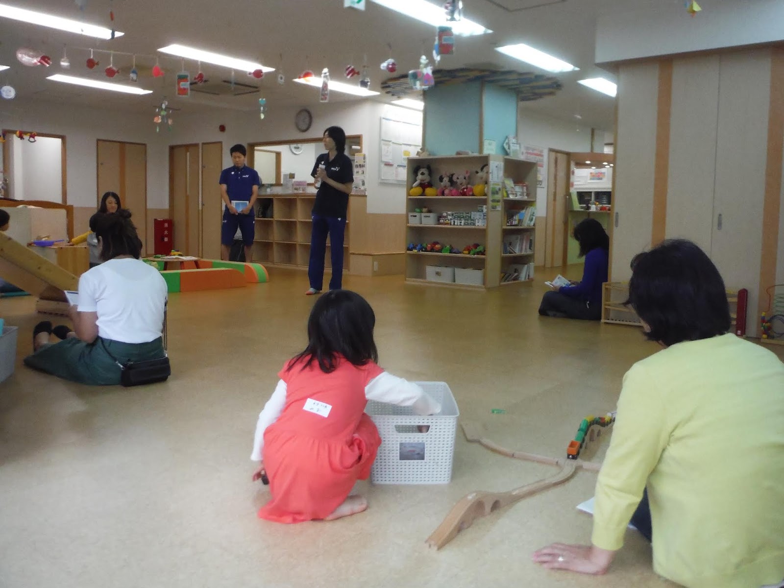 横浜中央ymca 公式ブログ 横浜ymcaウエルネススポーツクラブ 子育て支援拠点 のんびりんこでの水上安全講話