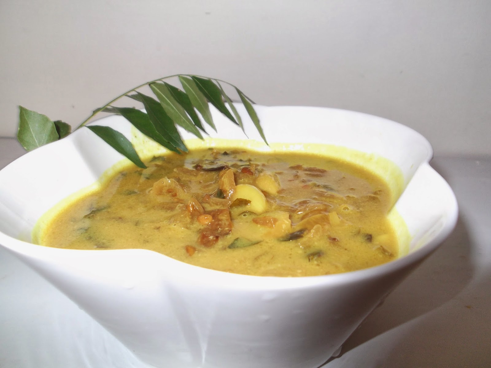 Simply Cooking and Health Mild Fenugreek seeds Curry (Venthaya kulambu)