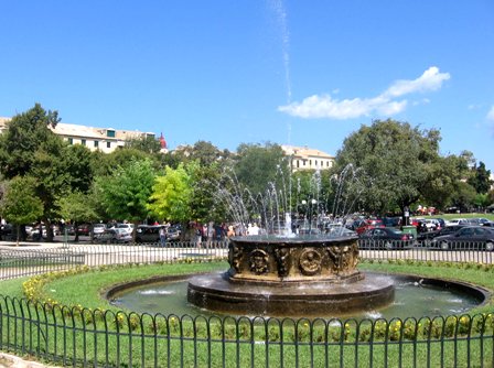 Σπιανάδα ΚΕΡΚΥΡΑΣ, η ιστορία της μεγαλύτερης πλατείας των Βαλκανίων  