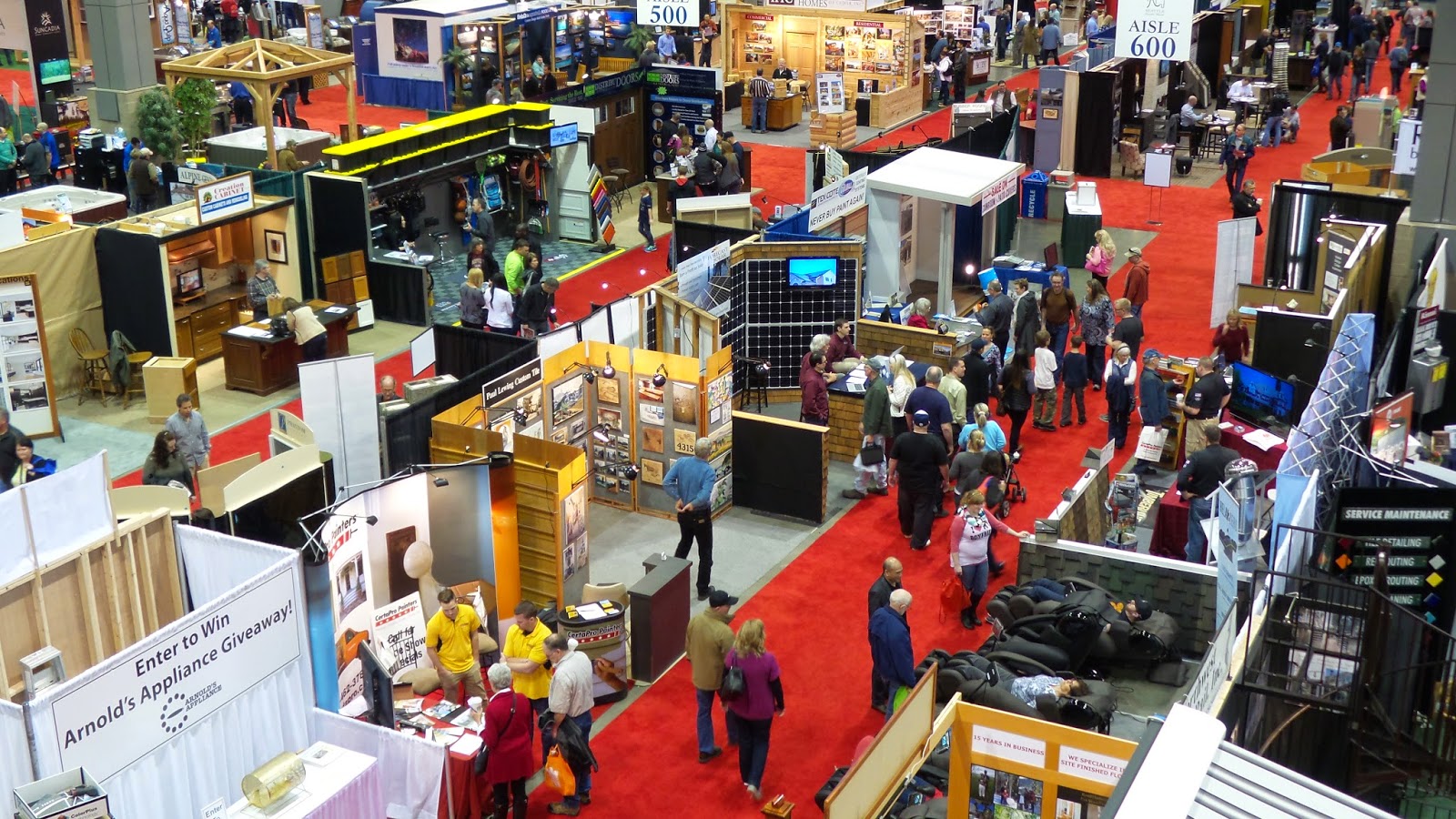 Seattle Home & Garden Show Enthusiastic Crowds Enjoy Opening Day of