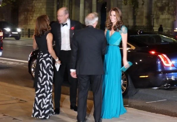 Kate Middleton wore her Jenny Packham gown, Olympic gala in 2012. Jimmy Choo Vamp sandals. Jenny Packham satin clutch