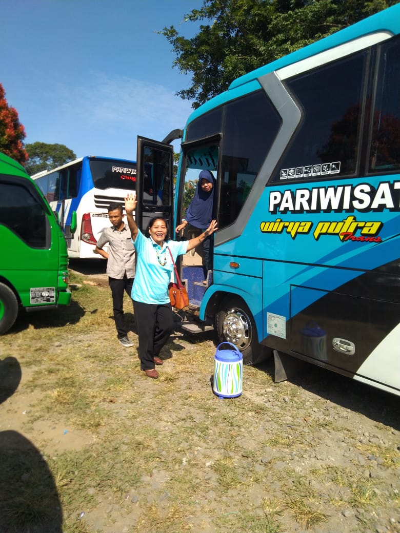 PWRI PLUMBUNGAN SRAGEN ADAKAN HALAL BIHALAL DI KAWASAN WISATA