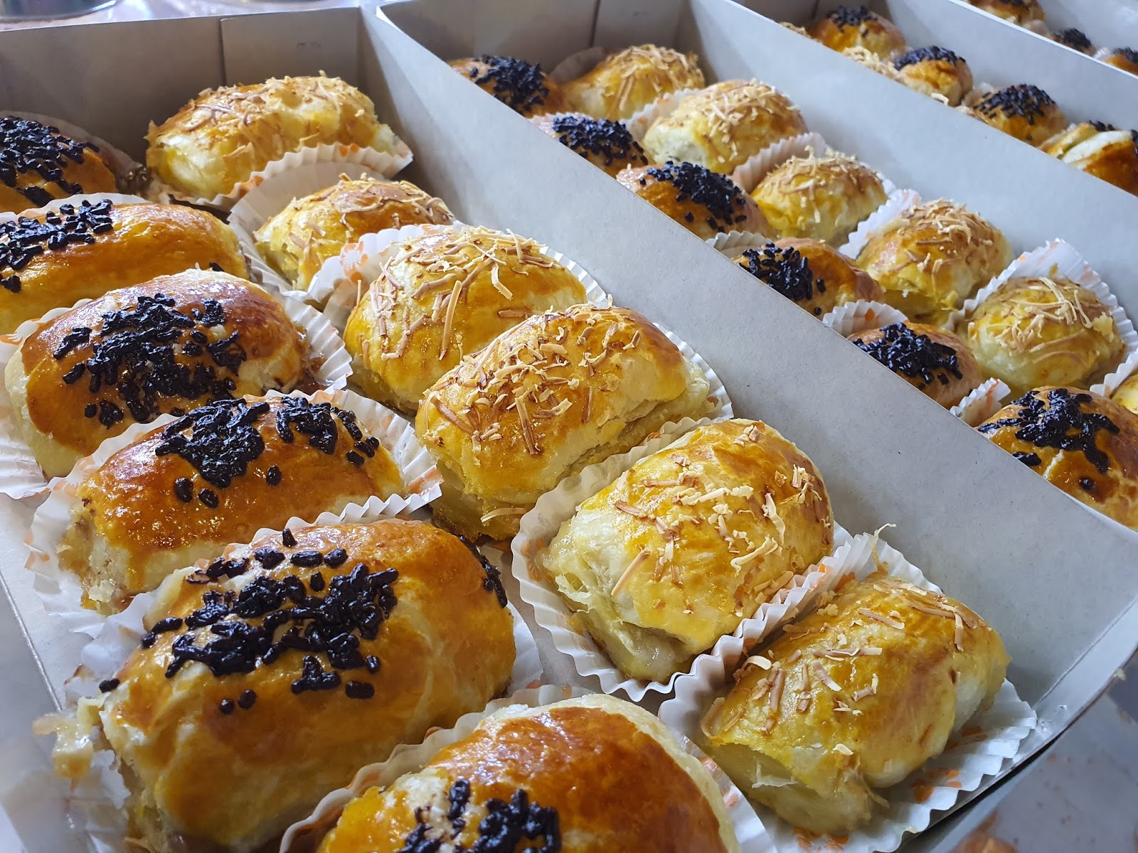 Bolen Cirebon Strawberry Delight Bakery Cirebon