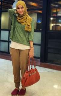 Padu Padan Warna Baju Dan Celana Hijab Casual Padu Padan Warna Baju Dan Hijab Paling Tepat Ala Desainer Terkenal
