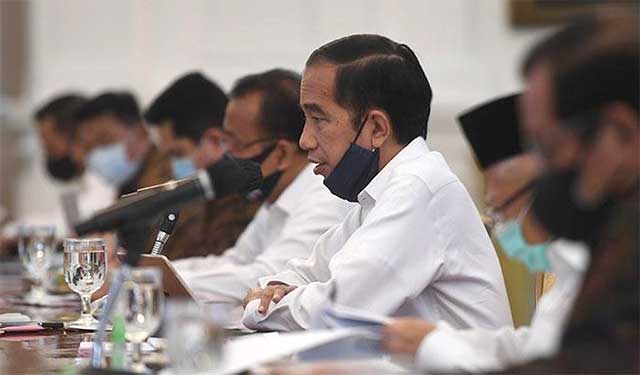Jokowi pimpin rapat