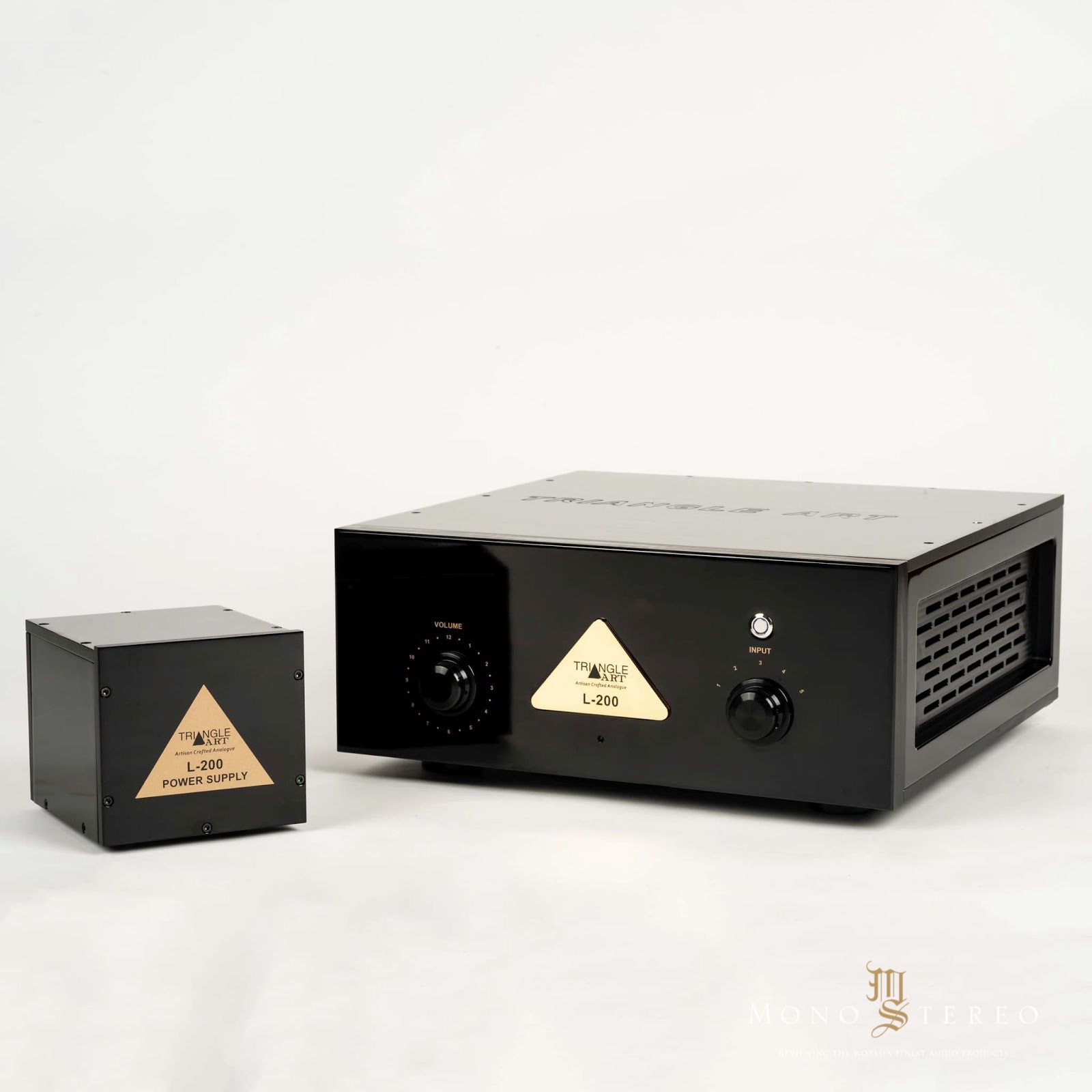 New Triangle Art L200 Reference tube preamplifier M & S Ultimate