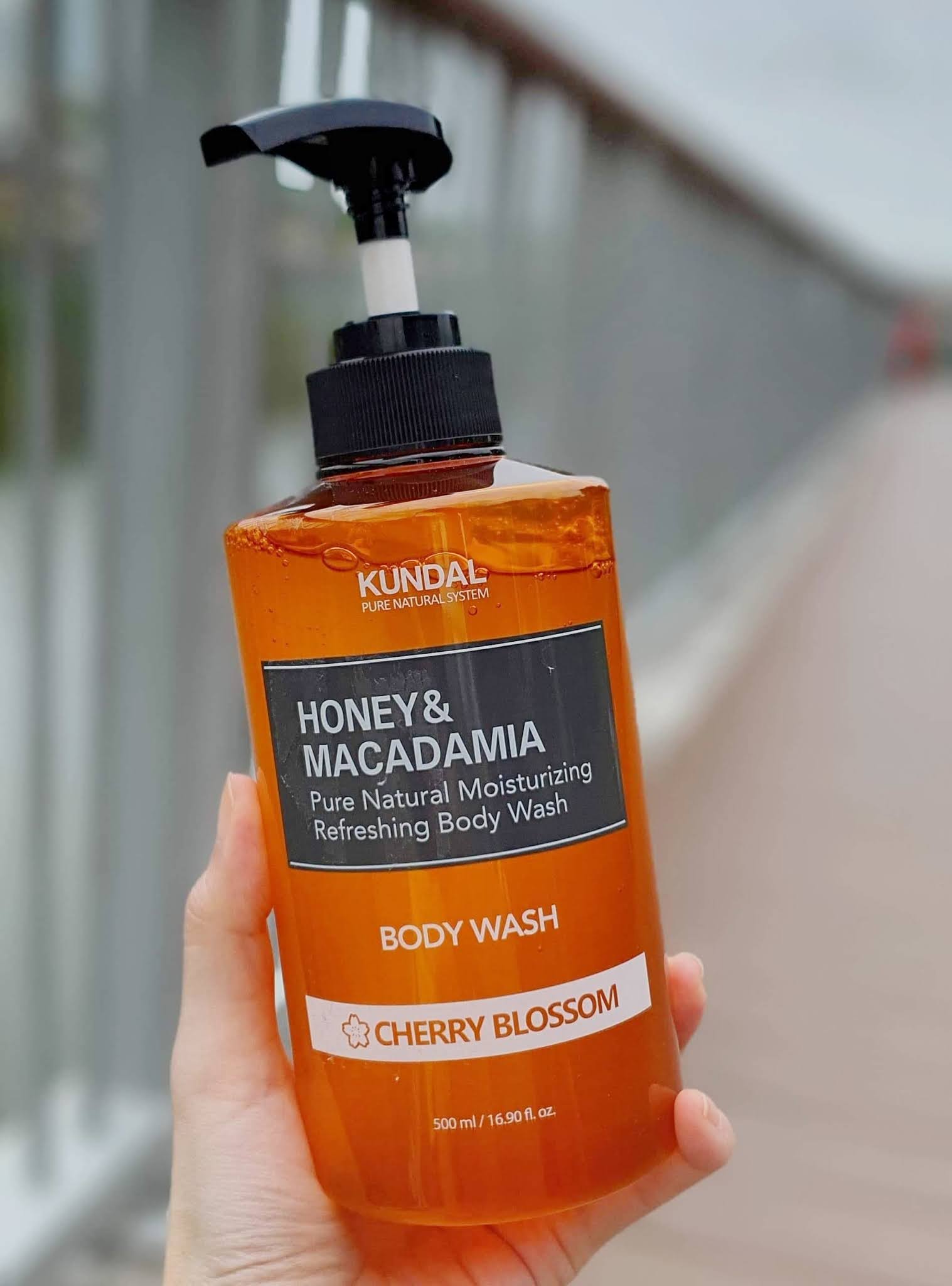 Princess Neverland KUNDAL Honey & Macadamia Body Wash (Cherry Blossom