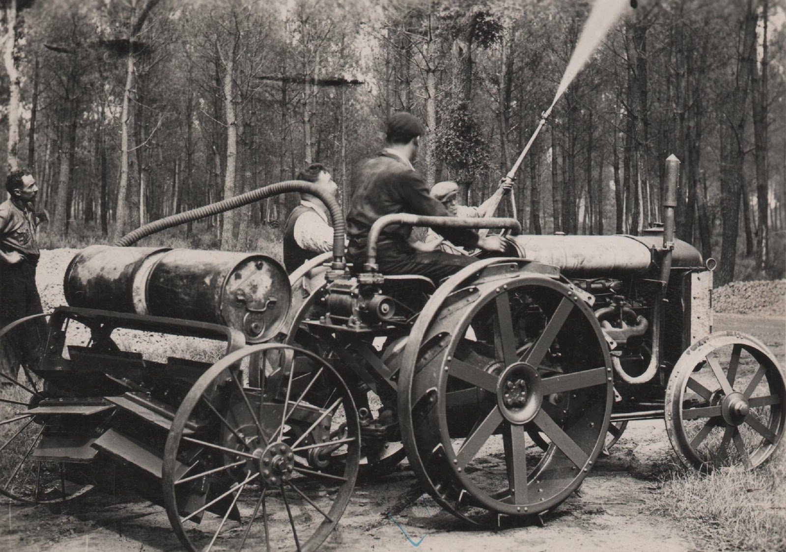 Mécanisation forestière / forestry mechanization Vidéo préparation de