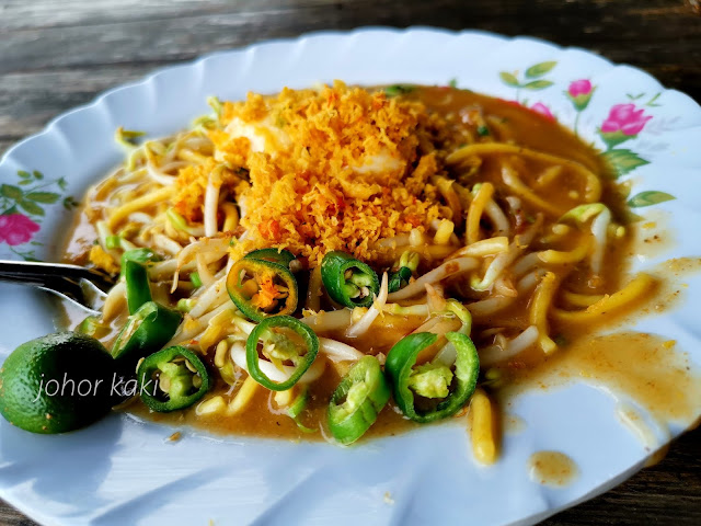 Original Stulang Laut Mee Rebus. Seaside Comfort Dish in the Happy Memories of Johor Folks Original Stulang Laut Mee Rebus. Seaside Comfort Dish in the Happy Memories of Johor Folks