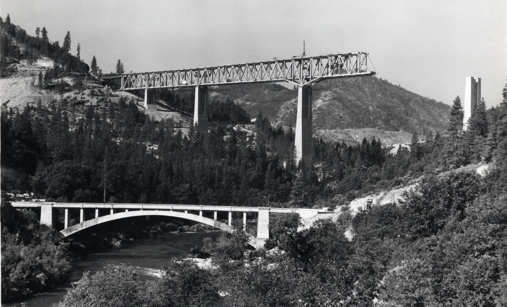 Industrial History 1941 I5+UP/Southern Pacific Bridges over Pit (Pitt