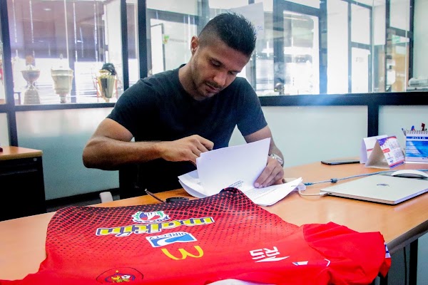 Oficial: Caracas FC, renueva una temporada Jesús Arrieta