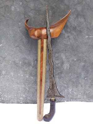 keris pusaka bertuah, keris tarikan gaib, keris sengkelat berkhodam, keris yang ampuh, khodam pusaka sakti, kekuatan keris sengkelat, khodam keris kyai sengkelat, keris sengkelat asli majapahit, ciri ciri keris dhapur sengkelat, cara menggunakan keris kyai sengkelat, keris kyai sengkelat sunan kalijaga, keris sengkelat sepuh, keris sengkelat majapahit, pemaharan keris pusaka, keris pusaka dijual, pusaka keris untuk jabatan, pusaka keris untuk pengasihan, pusaka keris untuk kekayaan,