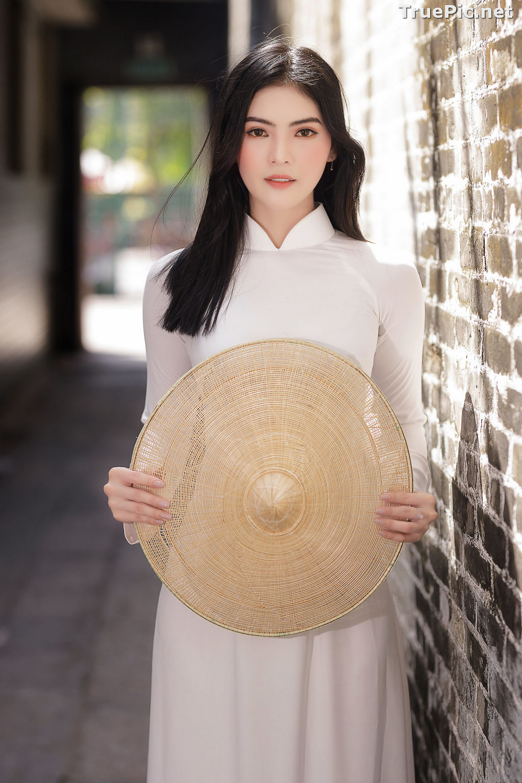 Image The Beauty of Vietnamese Girls with Traditional Dress (Ao Dai) #2 - TruePic.net - Picture-55