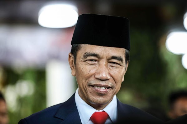 Pendukung Jokowi Bisa Bunuh Daya Kritis Rakyat pada Penguasa