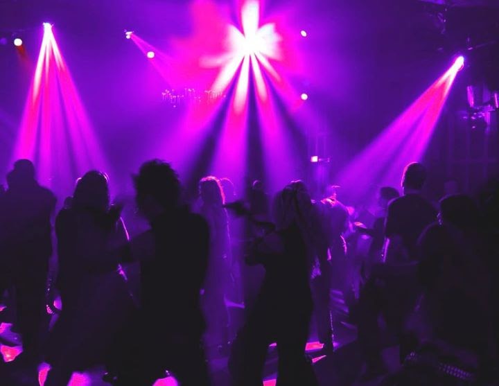 Musique 365 Jours Boite De Nuit L'influence négative de la musique mondaine et des boites de nuit | La