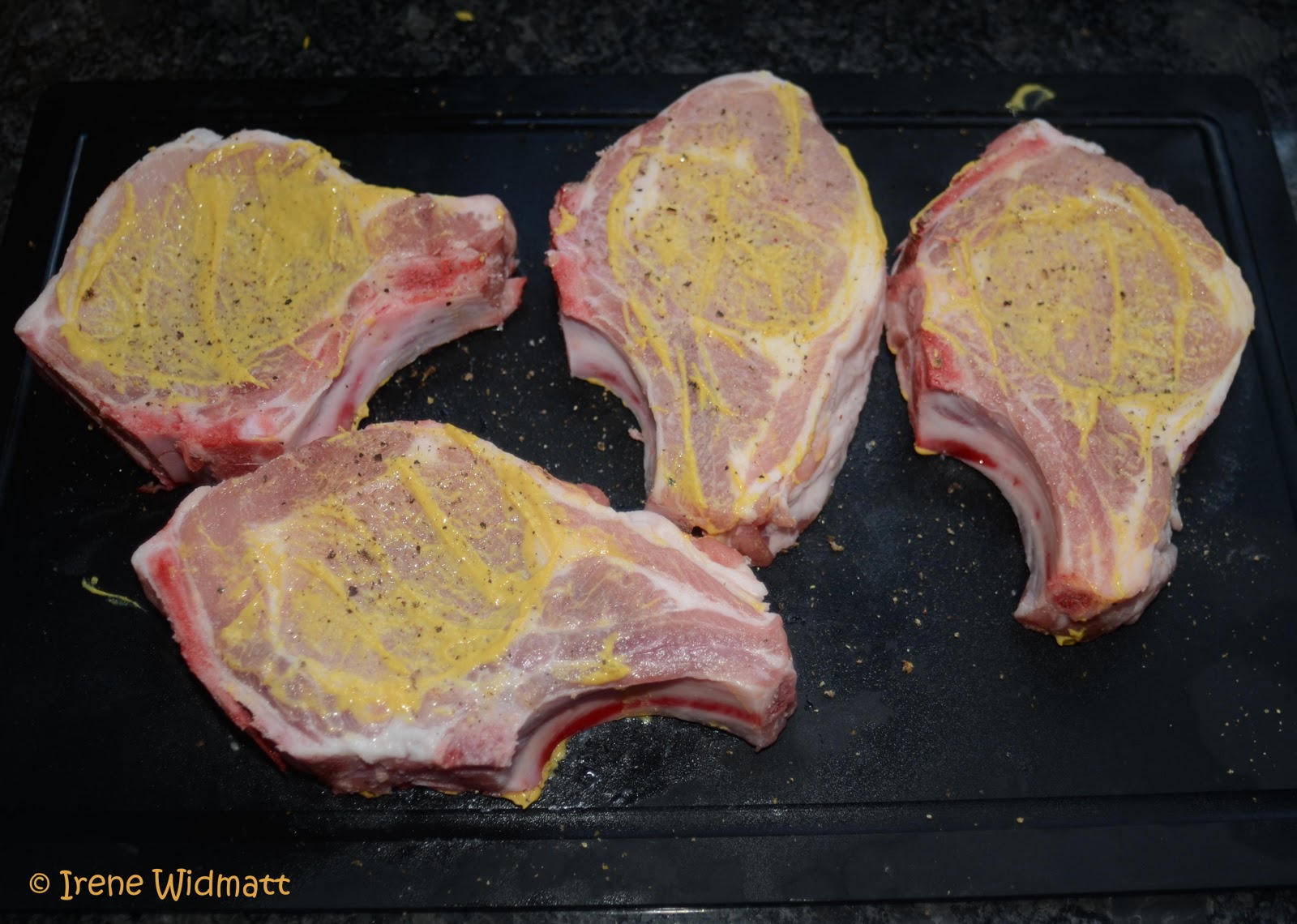 Koteletts mit Eierschwämmlisauce | widmatt