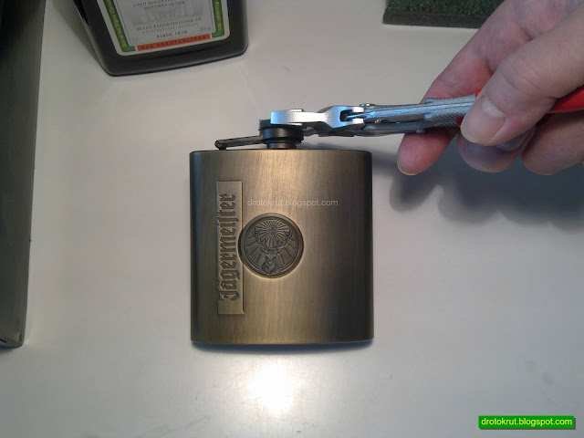 Фляга Jagermeister 6 oz и гаечный ключ Knipex 8603180